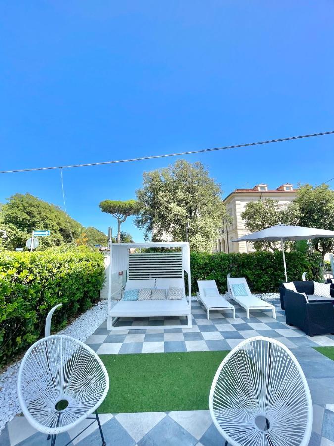 Hotel Tirreno Marina di Massa Eksteriør billede
