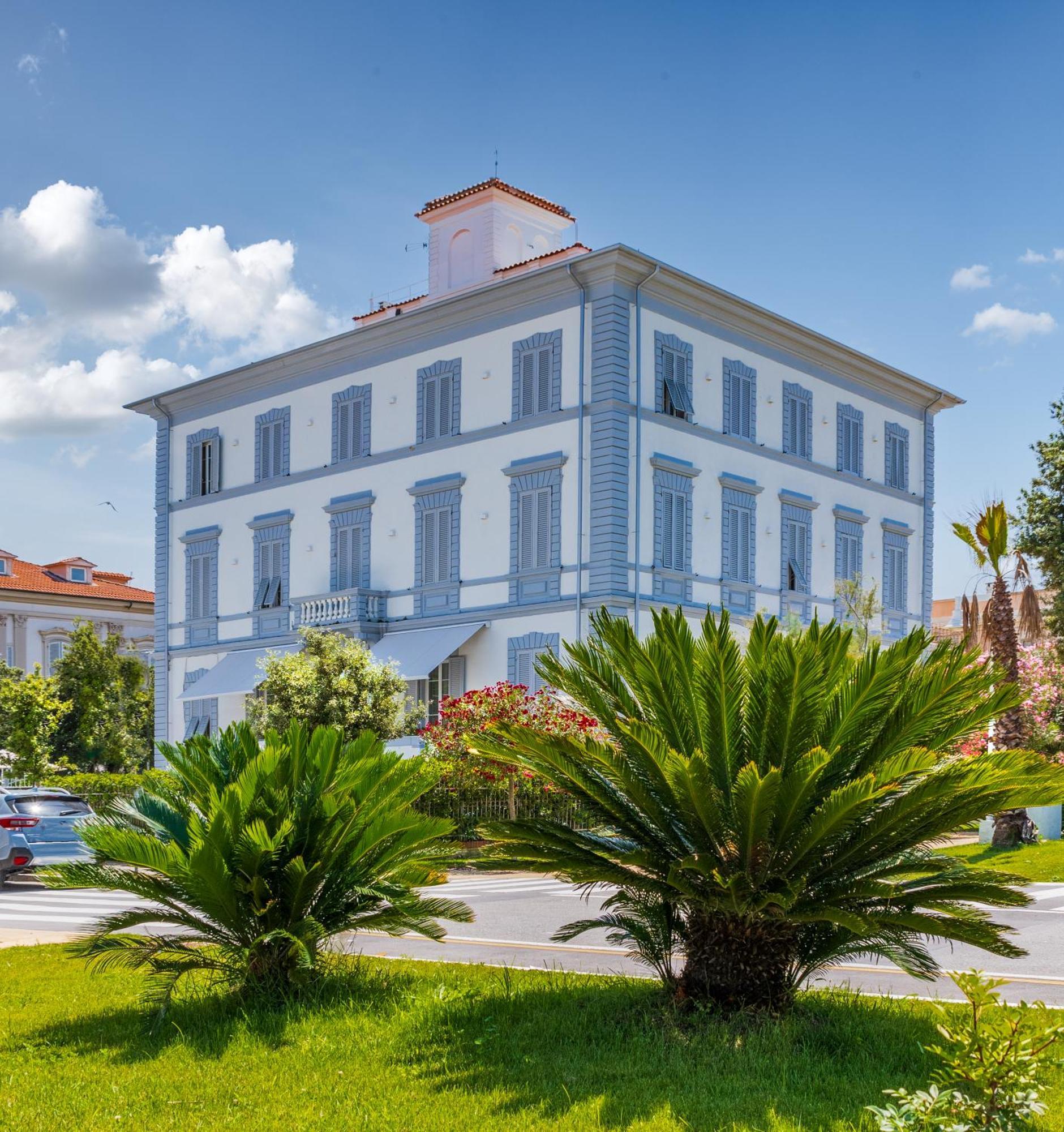 Hotel Tirreno Marina di Massa Eksteriør billede