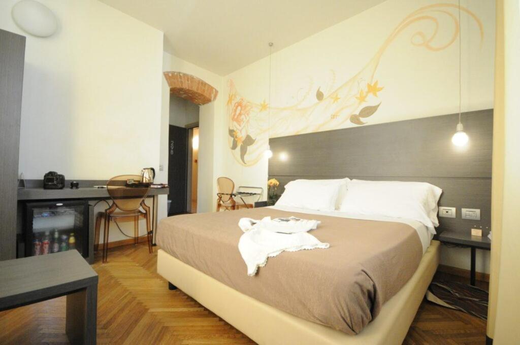 Hotel Tirreno Marina di Massa Eksteriør billede